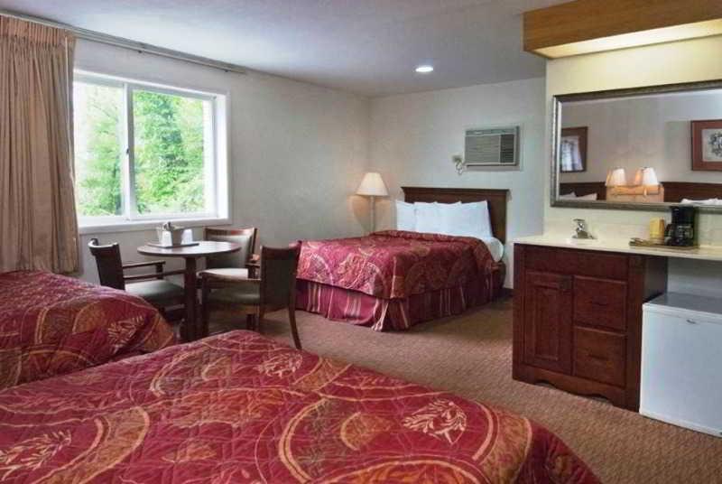 Econo Lodge Cherokee Near River Park Quarto foto